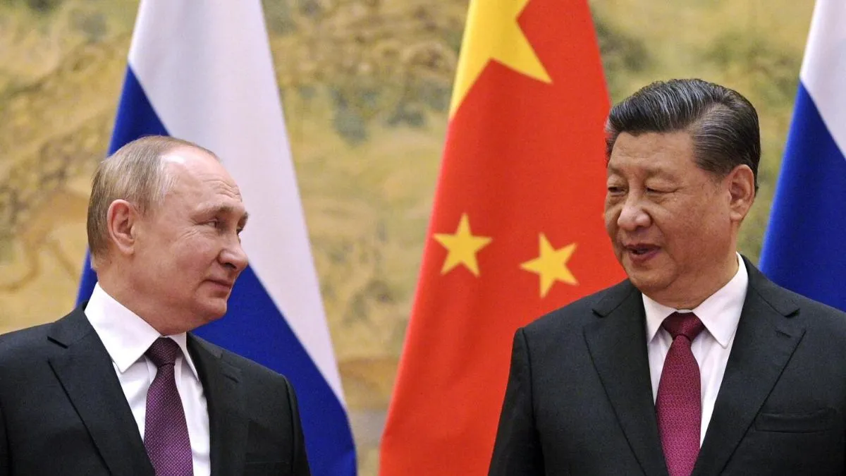 रूसी राष्ट्रपति पुतिन और चीन के प्रेसिडेंट शी जिनपिंग।- India TV Hindi