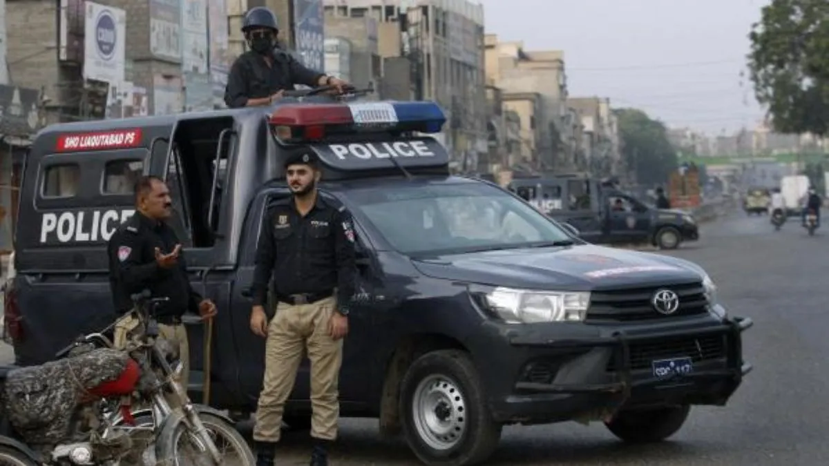 पाकिस्तान पुलिस ने 5 महिला आतंकियों को गिरफ्तार किया। (प्रतीकात्मक)- India TV Hindi