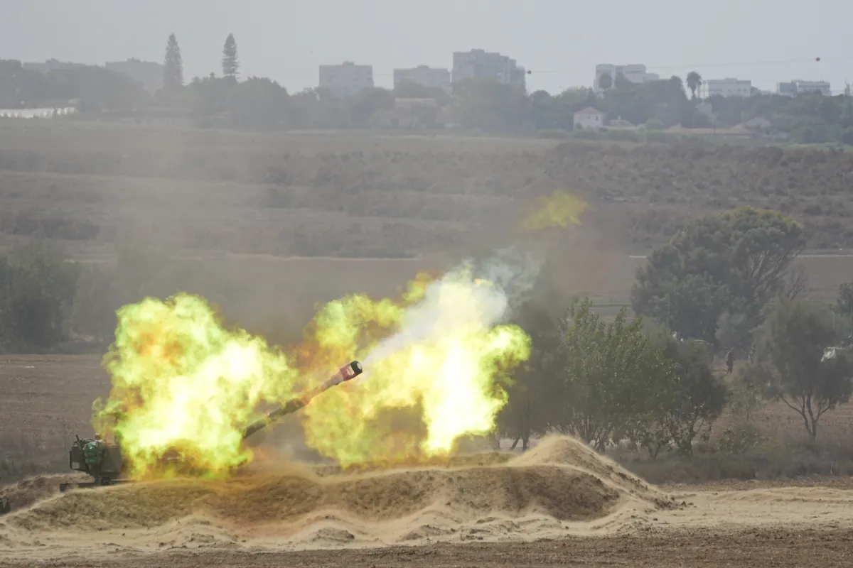 गाजा पट्टी में इजराइल की बमबारी - India TV Hindi