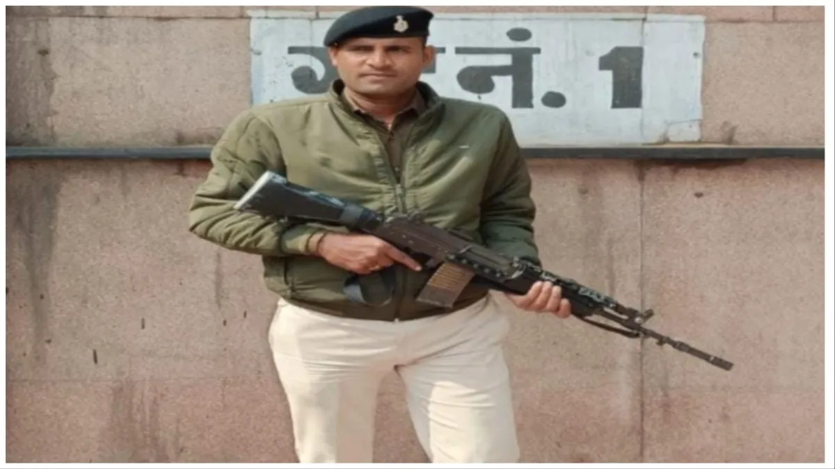 Bihar police Constable Amitabh Bachchan shot dead Bihar Police encounter two criminals- India TV Hindi