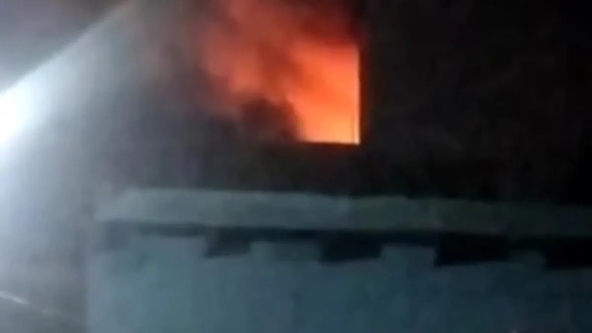 घर में आग लगने से शख्स की मौत- India TV Hindi