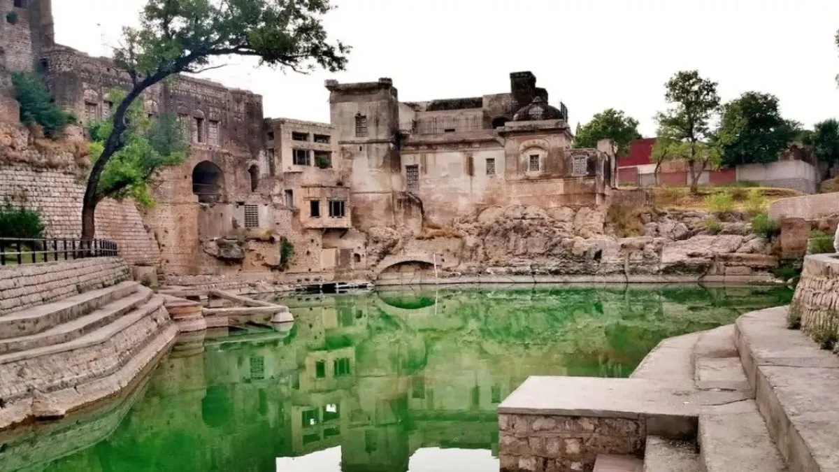 पाकिस्तान में कटास राज मंदिर- India TV Hindi