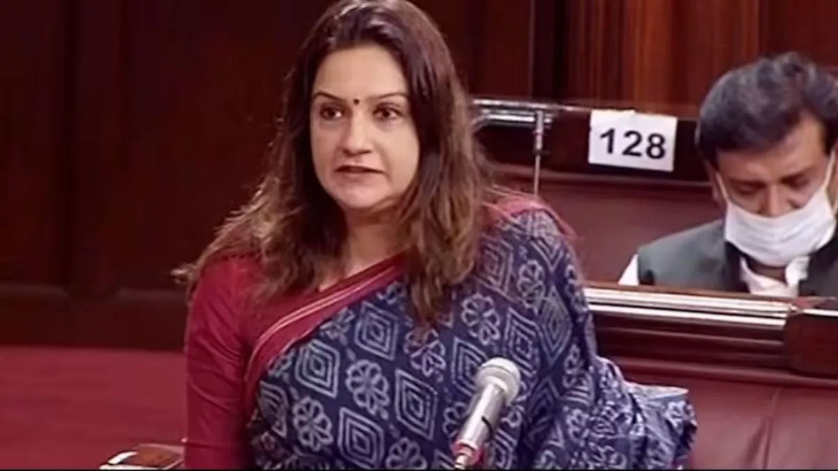 Rajya Sabha MP Priyanka Chaturvedi - India TV Hindi