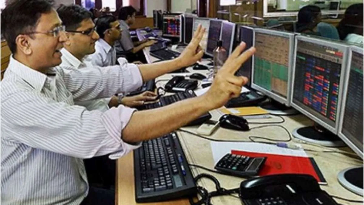     Both indices Sensex and Nifty touch new highs.- India TV Paisa