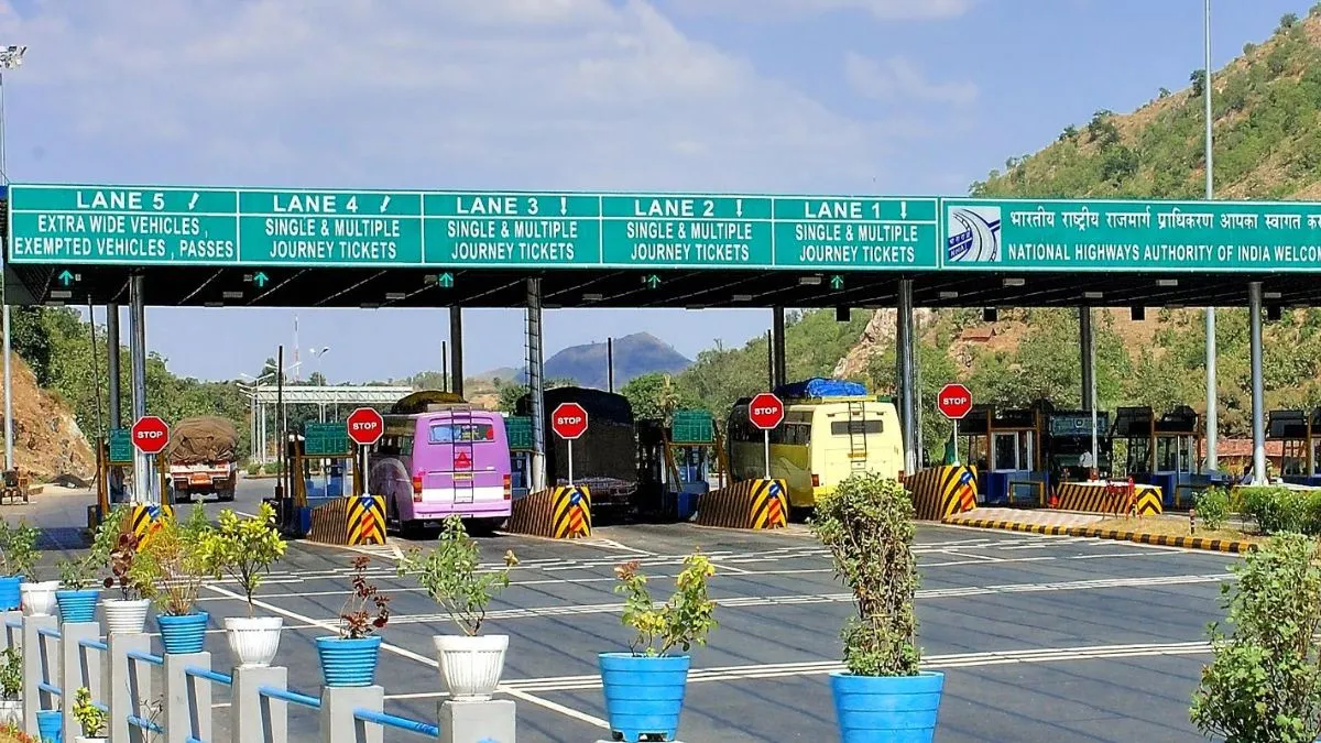 highway toll plaza- India TV Hindi
