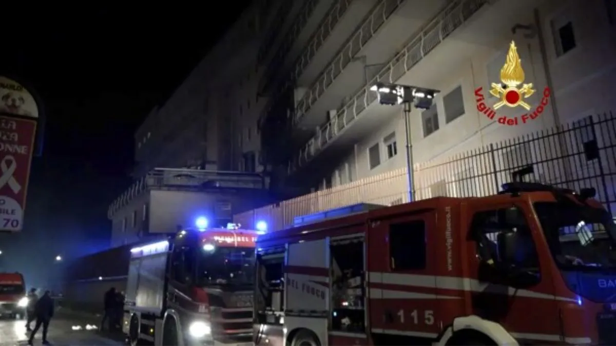इटली के अस्पताल में लगी आग।- India TV Hindi