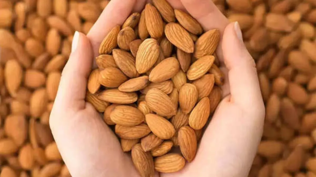 Side Effects Of Almonds- India TV Hindi