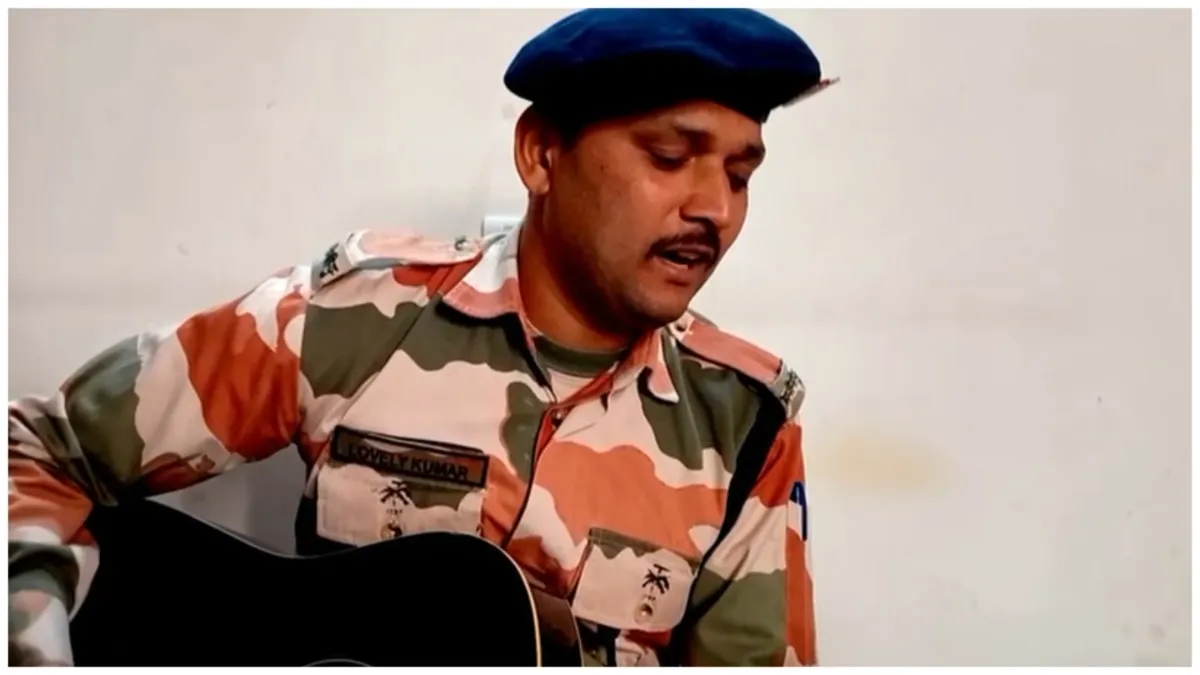 Ram mandir ayodhya itbp Constable Lovely singh from ITBP singing song Ram Ayenge- India TV Hindi