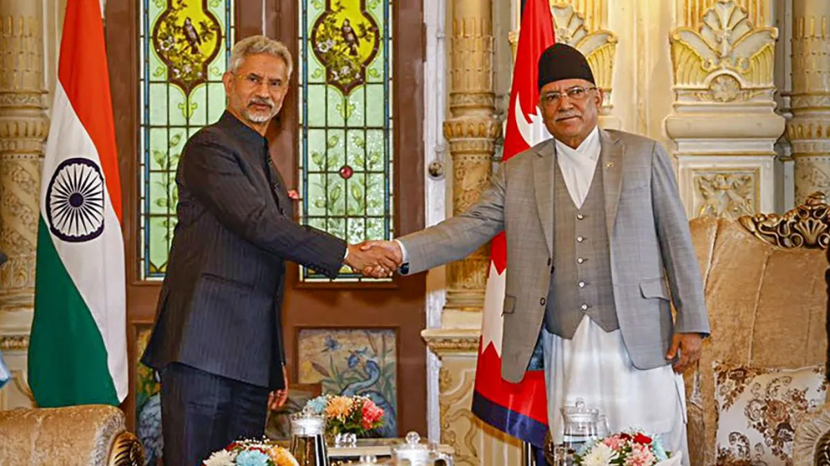 विदेश मंत्री एस जयशंकर, नेपाल में पीएम प्रचंड से मुलाकात करते हुए।- India TV Hindi