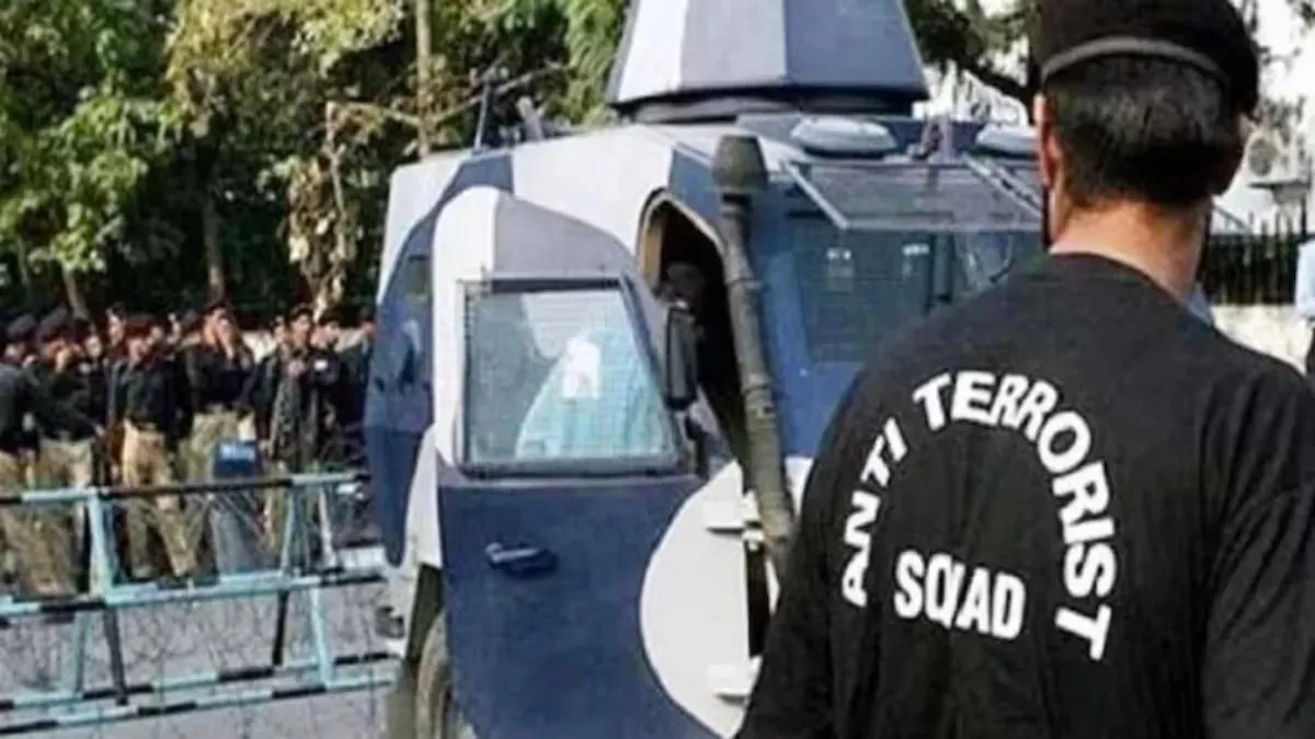 ISIS से जुड़े इनामी आतंकी को ATS ने किया गिरफ्तार।- India TV Hindi