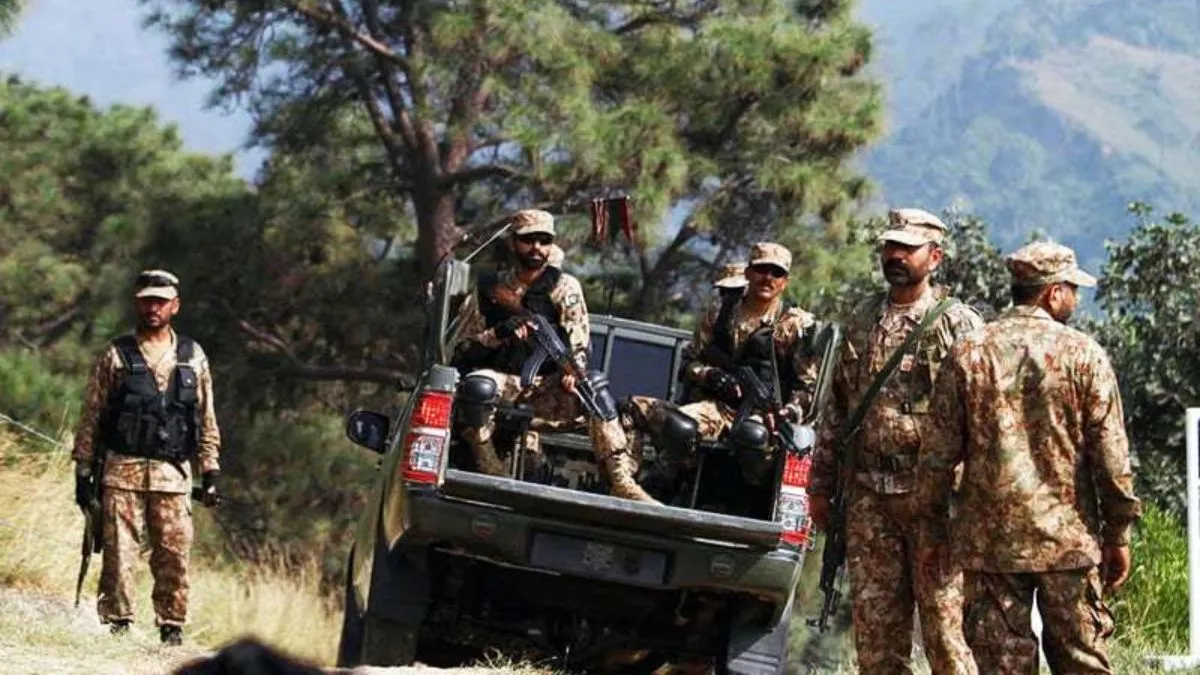 बलूचिस्तान में पाकिस्तानी सेना पर हमला।- India TV Hindi