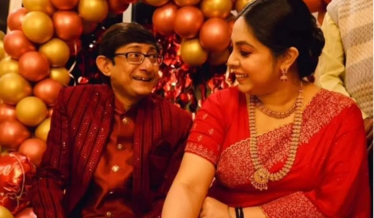 53 year old Kanchan mullick married an 20 years younger actress sreemoyee chattoraj- India TV Hindi
