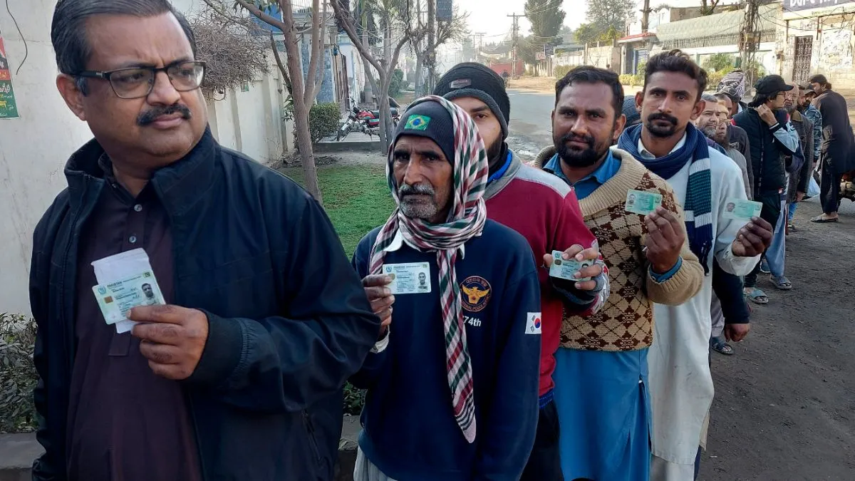 Voting continues in Pakistan.- India TV Hindi