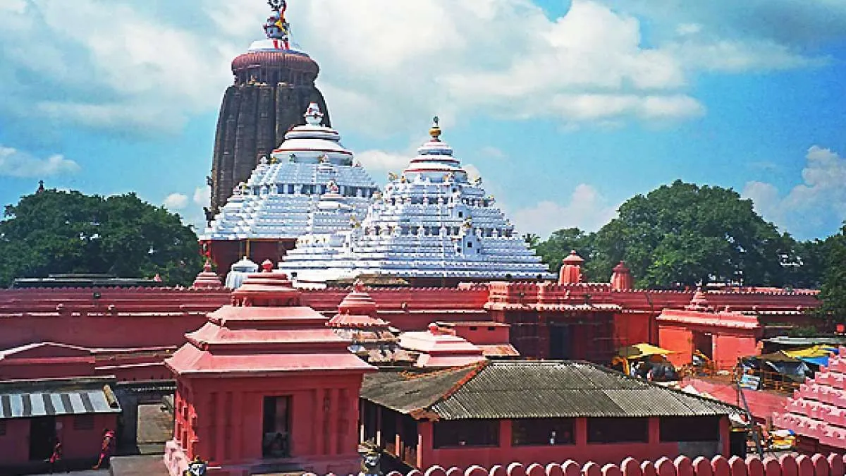 जगन्नाथ मंदिर में घुसे 9 बांग्लादेशी।- India TV Hindi