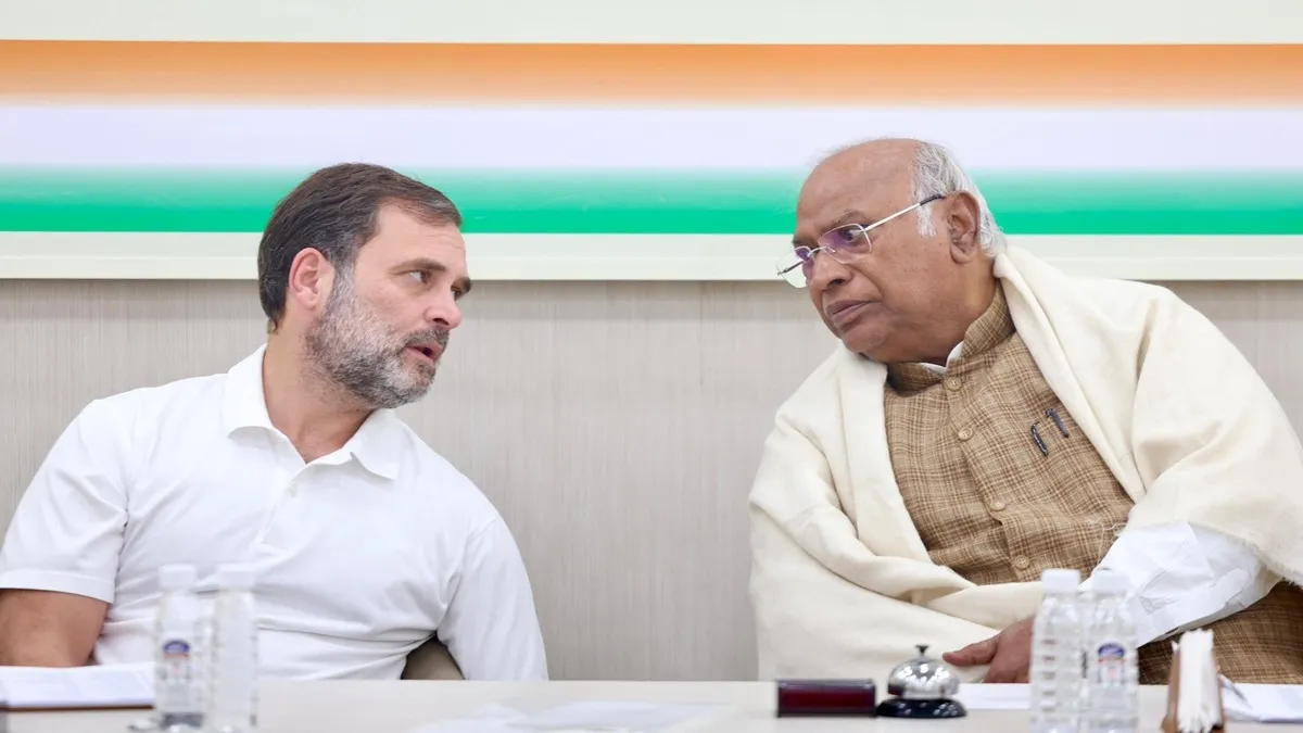राहुल गांधी और मल्लिकार्जुन खरगे- India TV Hindi