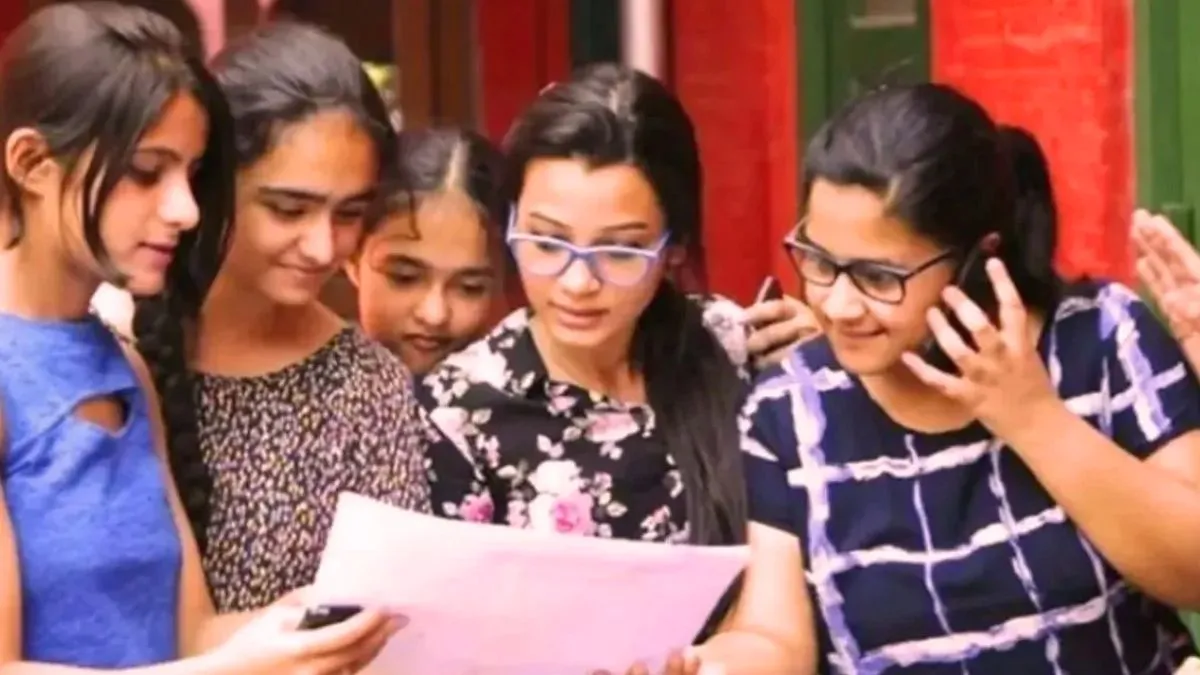 एचपी बोर्ड 12वीं के परिणाम में 73.76 फीसदी छात्र पास- India TV Hindi