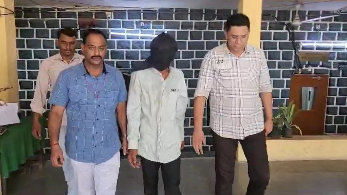 चाकू से हमला करने वाला आरोपी गिरफ्तार- India TV Hindi