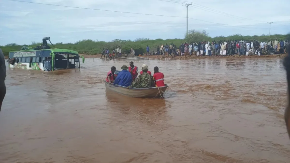 केन्या में आई बाढ़ का एक दृश्य।- India TV Hindi