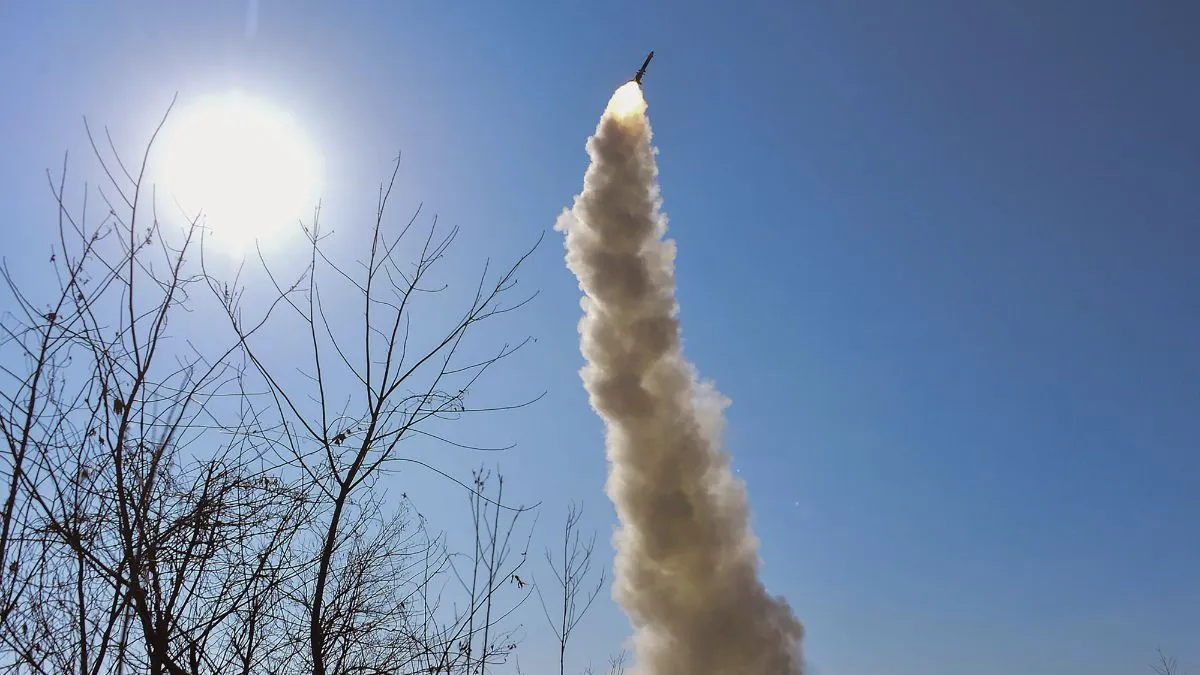 सुपर लॉर्ज वारहेड क्रूज मिसाइल और विमानरोधी मिसाइल का किया परीक्षण- India TV Hindi