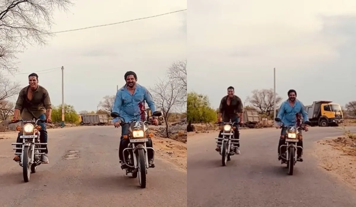 Akshay Kumar and Arshad Warsi riding bike- India TV Hindi