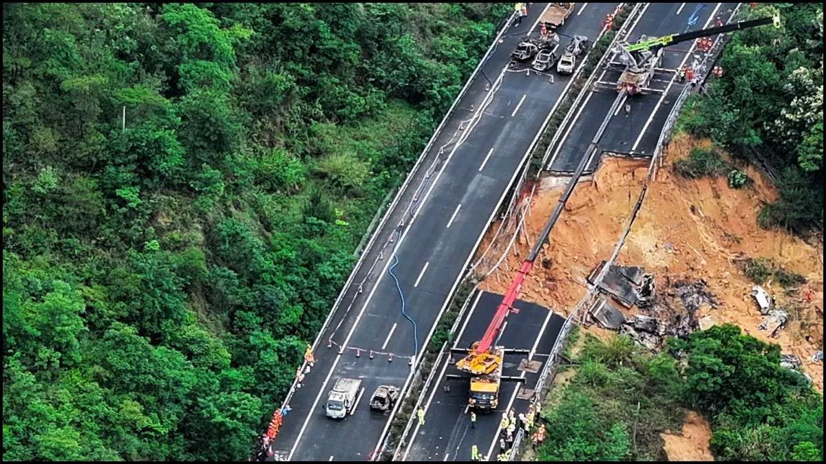 China Highway Collapse, China News, China Highway Collapse News- India TV Hindi