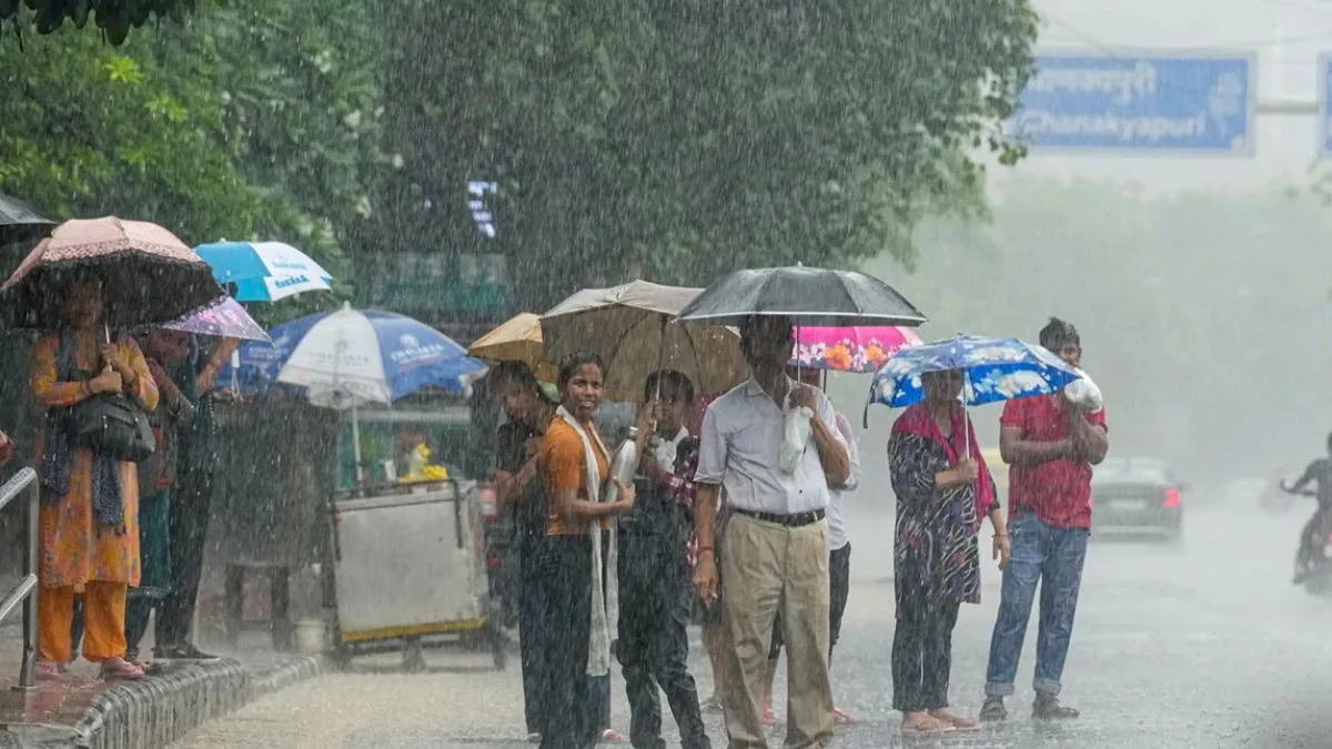 तमिलनाडु समेत कई राज्यों में बारिश का अलर्ट- India TV Hindi