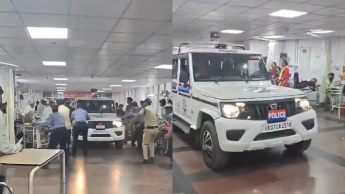 अस्पताल के चौथे मंजिल पर पुलिस की वाहन- India TV Hindi