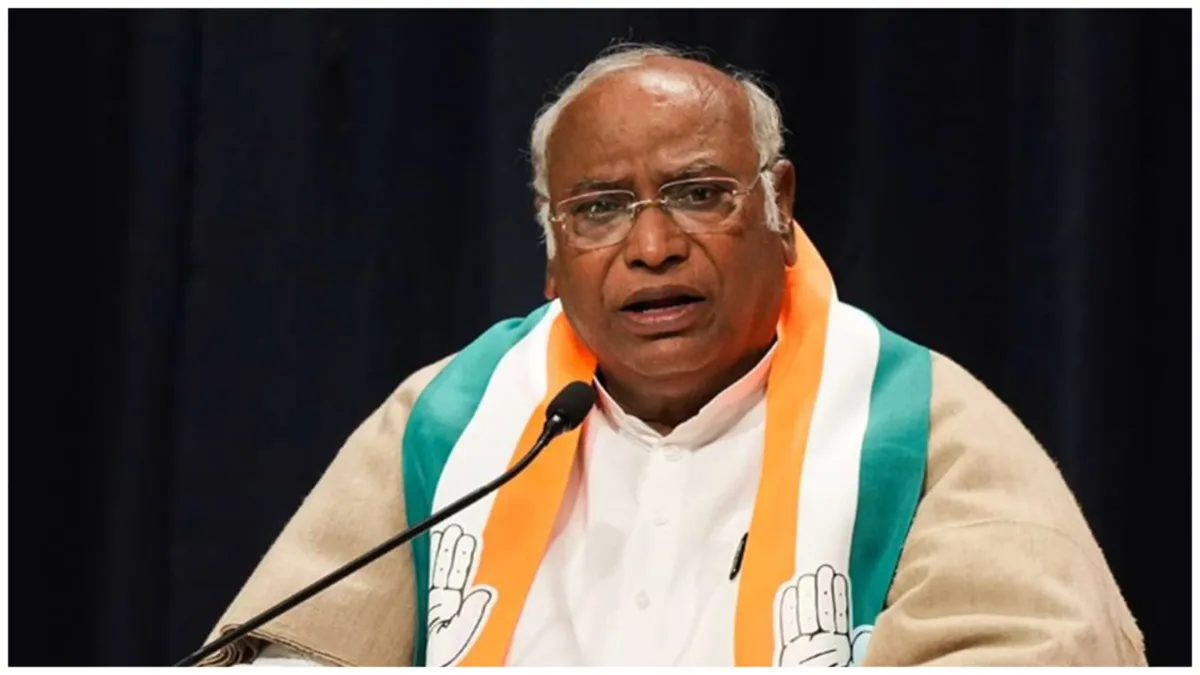 Ladakh 5 soldiers martyred Congress leader Mallikarjun Kharge expressed grief said salute to their s- India TV Hindi