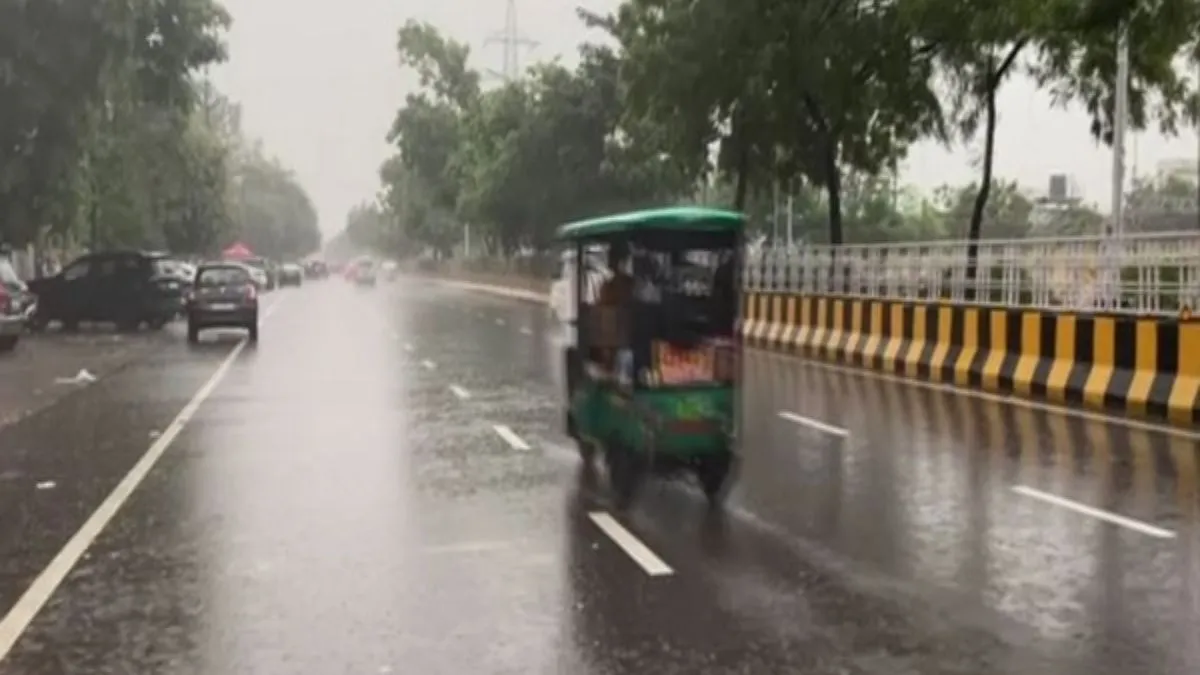 12 राज्यों में आज भारी बारिश का अलर्ट- India TV Hindi