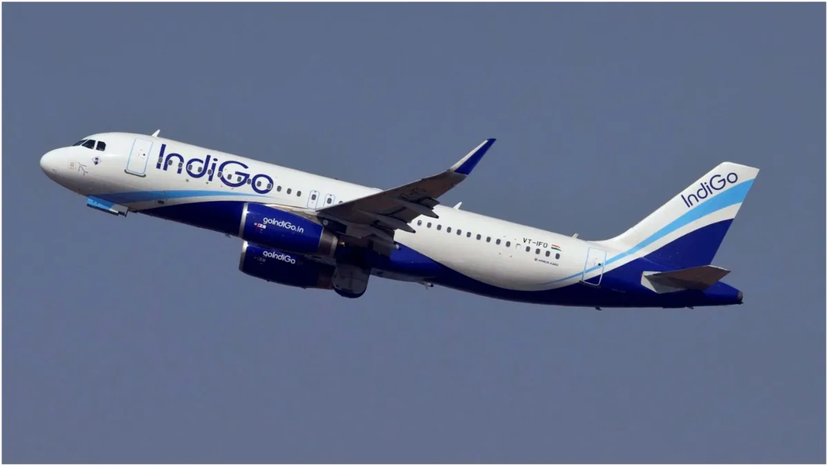 IndiGo flight going to Bengaluru had engine trouble emergency landing made at Kolkata airport- India TV Hindi