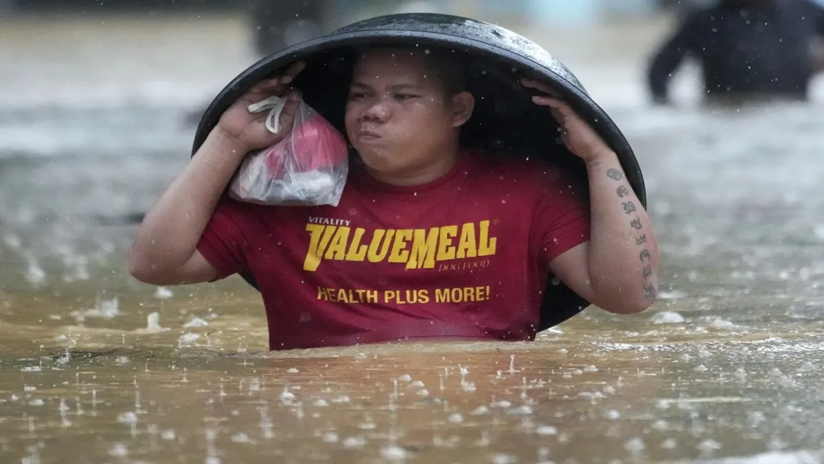 Philippines Floods - India TV Hindi