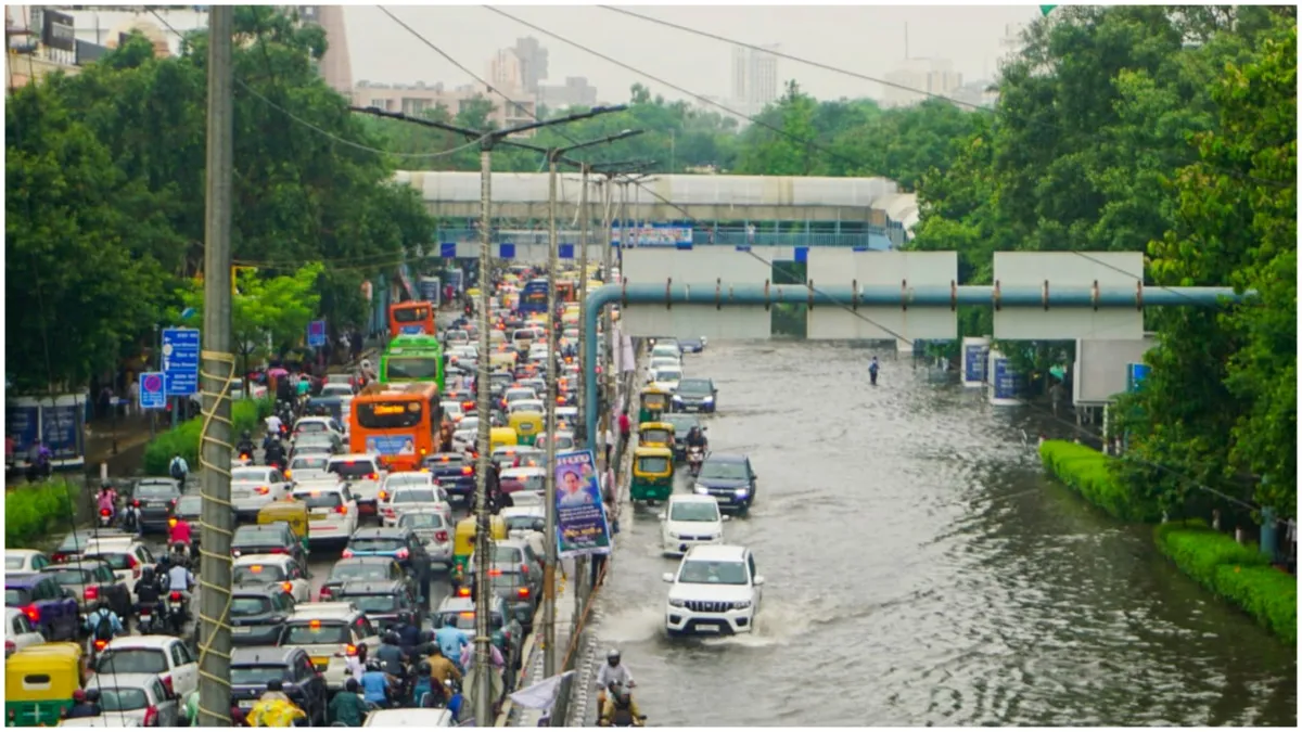 Delhi commuters please be careful avoid going on Mayapuri flyover traffic police issued alert- India TV Hindi