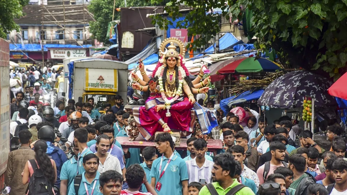 Mumbai Navratri Celebration- India TV Hindi