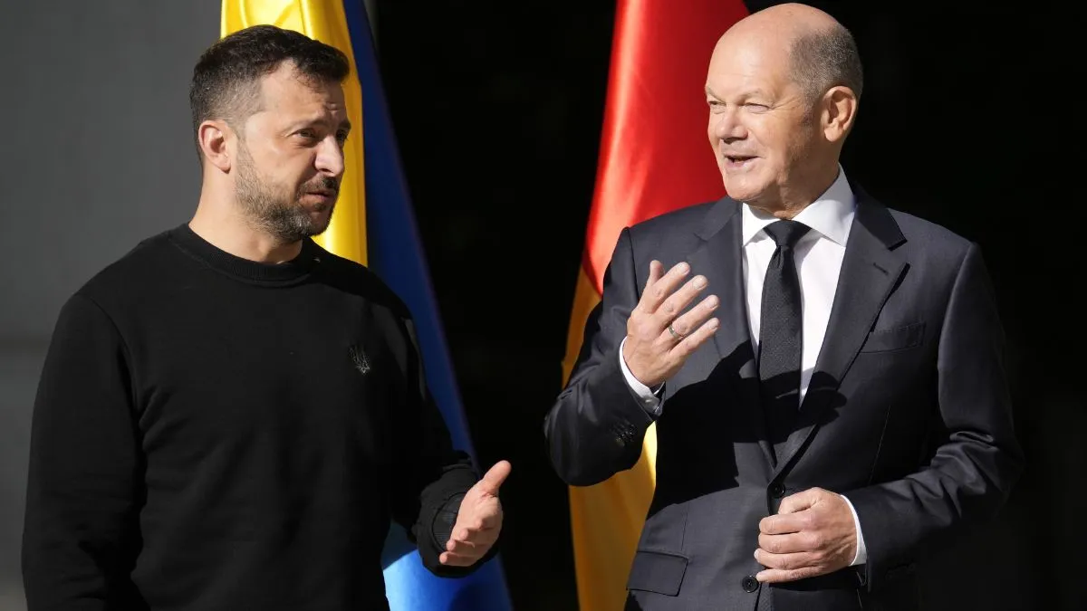 Presiden Ukraina Vladimir Zelensky dan Kanselir Jerman Olaf Scholz. - TV India Hindi