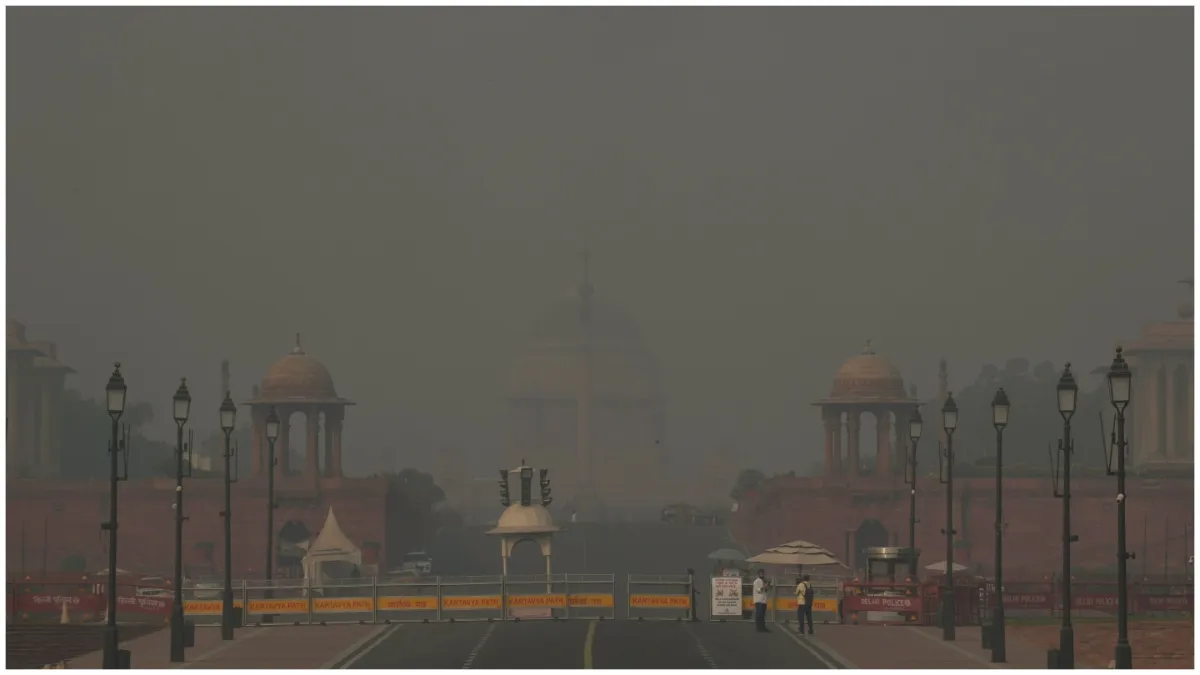 Delhi is facing cold on one hand and air pollution on the other know what is the AQI at which place- India TV Hindi