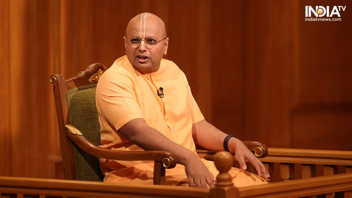 Aap Ki Adalat Gaur Gopal Das IN Aap Ki Adalat said there was no Anamika in my life- India TV Hindi