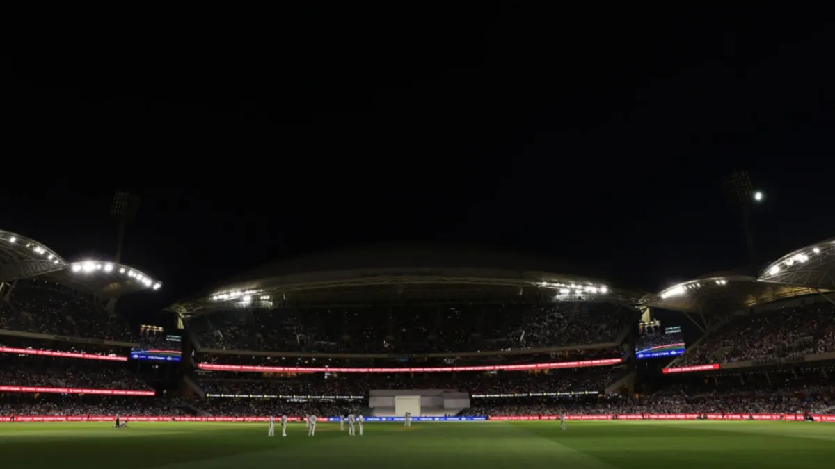 floodlights off at the oval adelaide- India TV Hindi