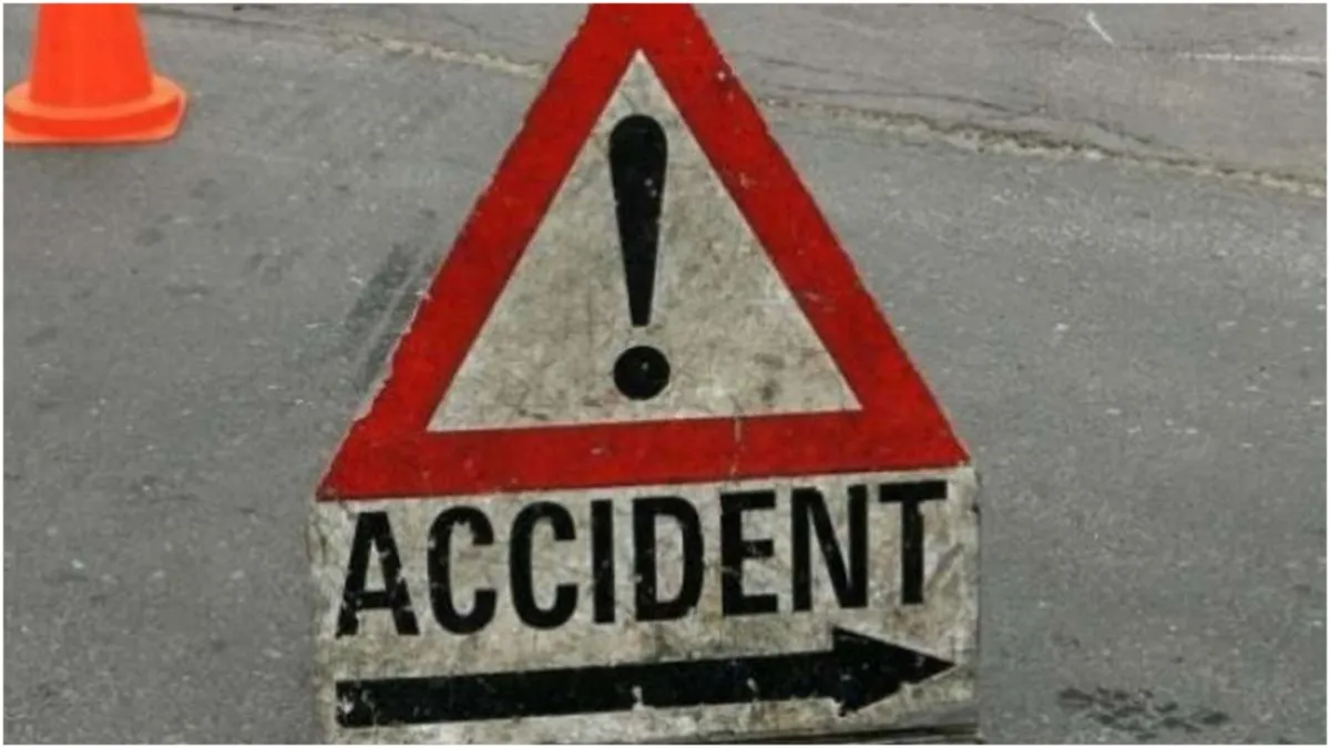 Pune ROAD ACCIDENT an SUV car hit 6 vehicles also tried to crush people crowd pelted stones- India TV Hindi
