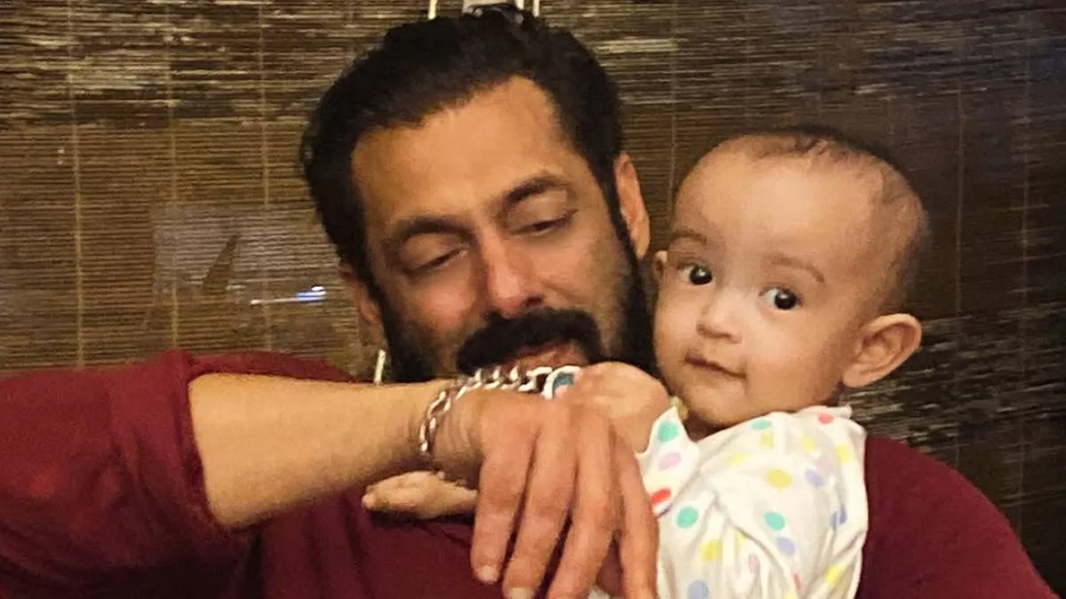 Salman khan, ayat sharma