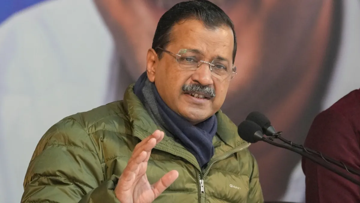 अरविंद केजरीवाल ने उठाया मिडिल क्लास का मुद्दा।- India TV Hindi