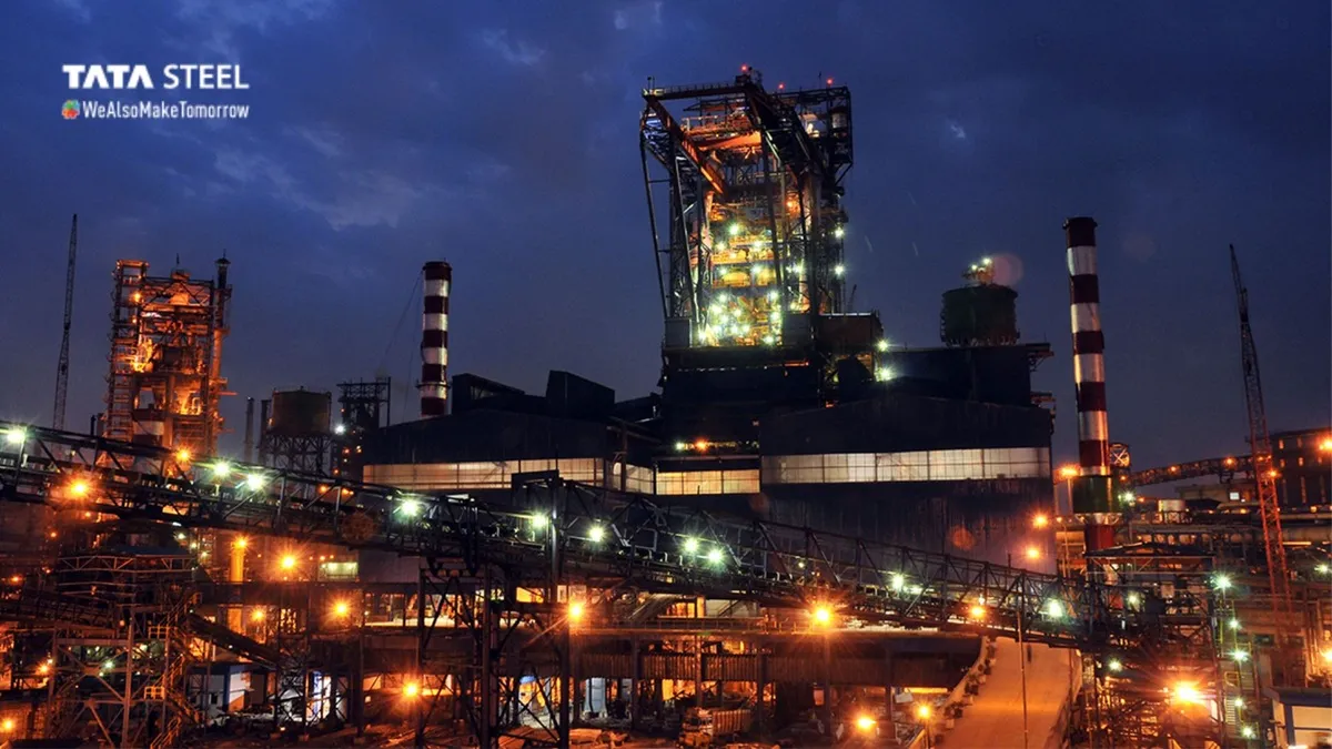 Hot-rald steel is used to transport gaseous hydrogen.