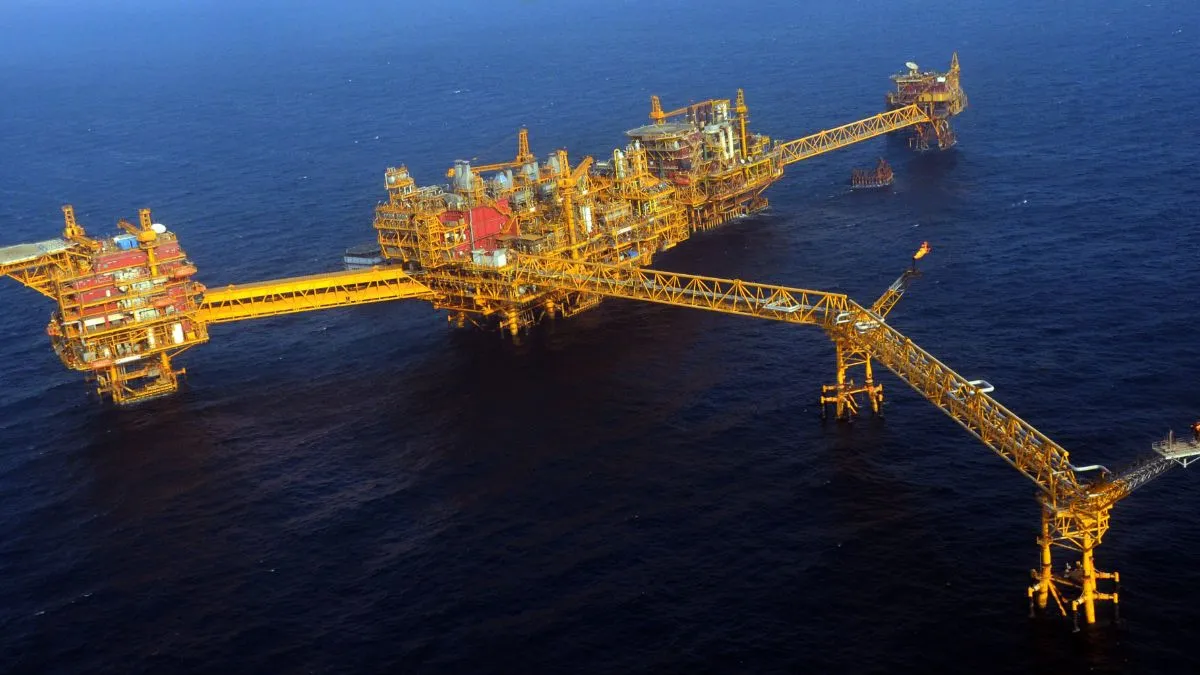 ONGC, BP, mumbai high fields, oil and gas, oil and gas fields, offshore oil field, oil and natural g