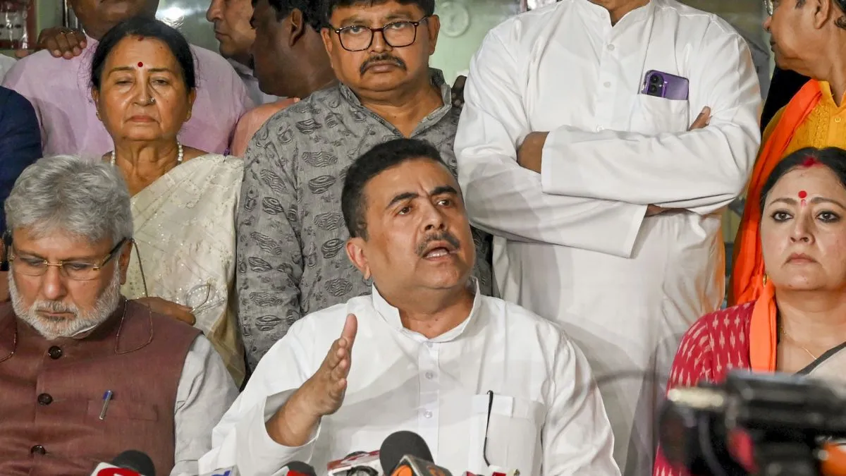 Mamata Banerjee, Gyanesh Kumar, Suvendu Adhikari