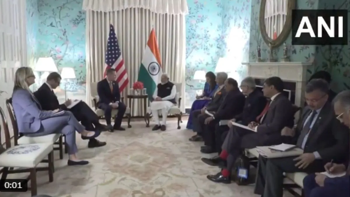 Encontro entre o PM Modi e a American NSA Michael Waltz. 