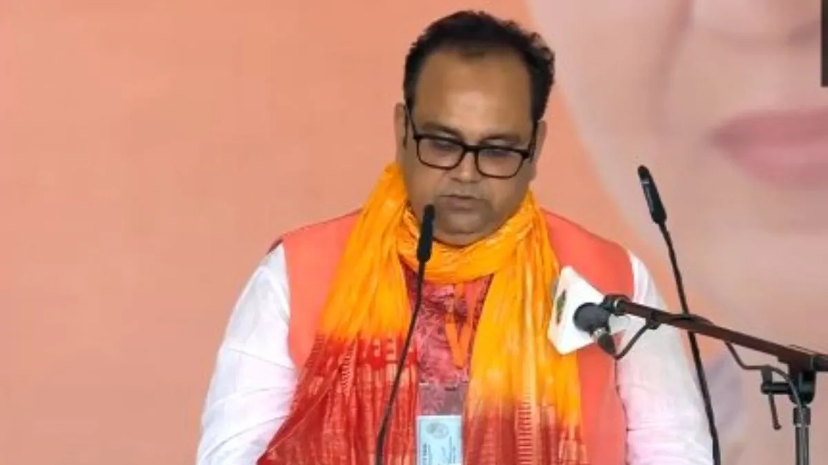 स्वास्थ्य और ट्रांसपोर्ट मंत्री डॉक्टर पंकज सिंह- India TV Hindi