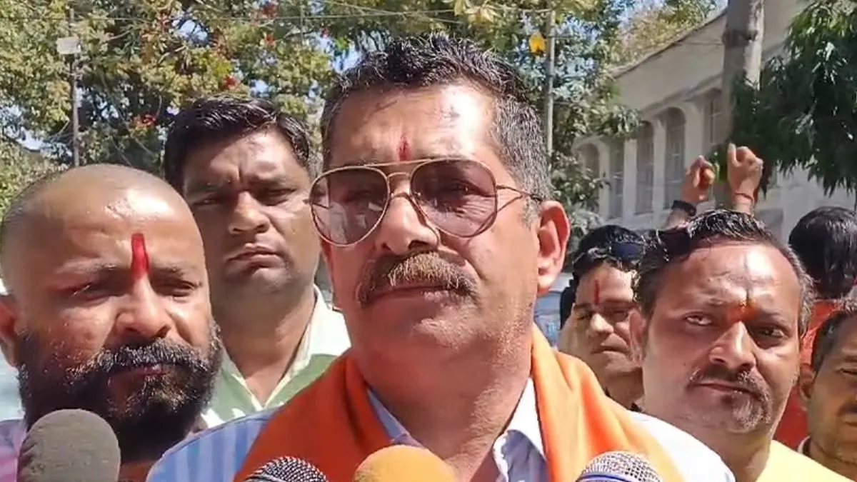 Shivsena district president Bittu Sikheda- India TV Hindi