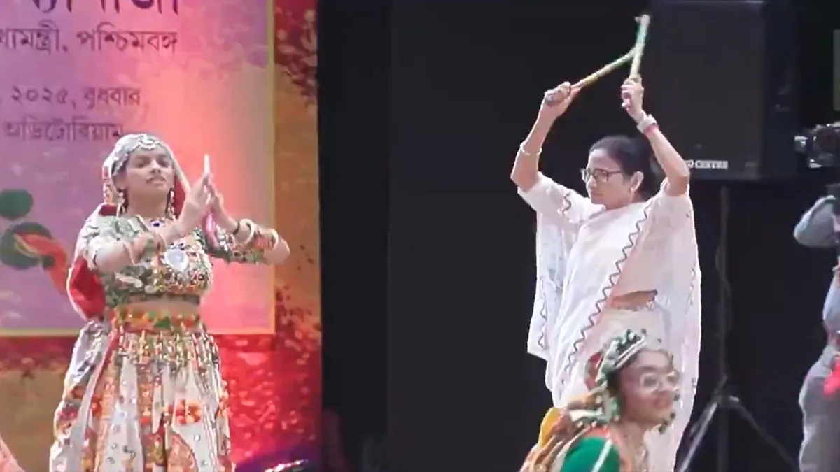 mamata banerjee dandiya- India TV Hindi