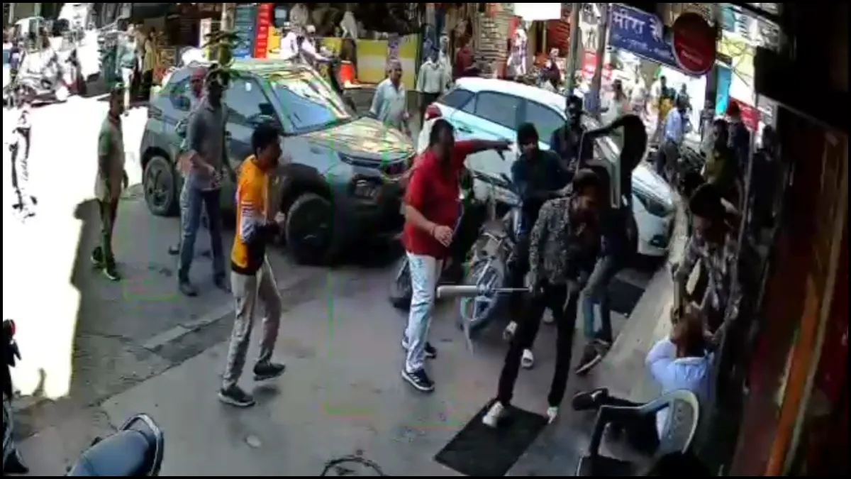 parking- India TV Hindi