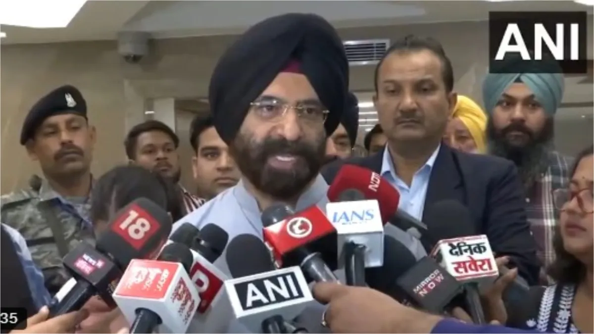 Delhi Environment Minister Manjinder Singh Sirsa says After 31st March fuel will not be given to 15 