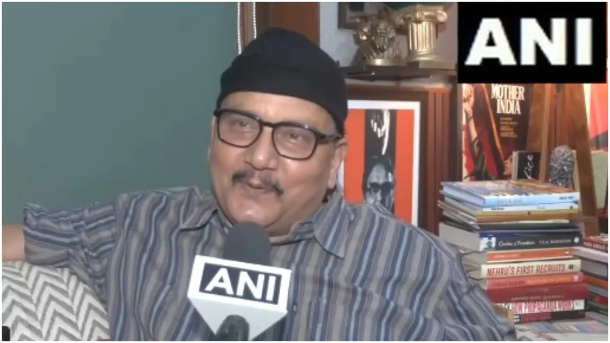 Samajwadi Party leader and Maharashtra MLA Abu Azmis remarks about Aurangzeb RJD MP Manoj Kumar Jha 